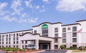Wingate By Wyndham Greenville Airport